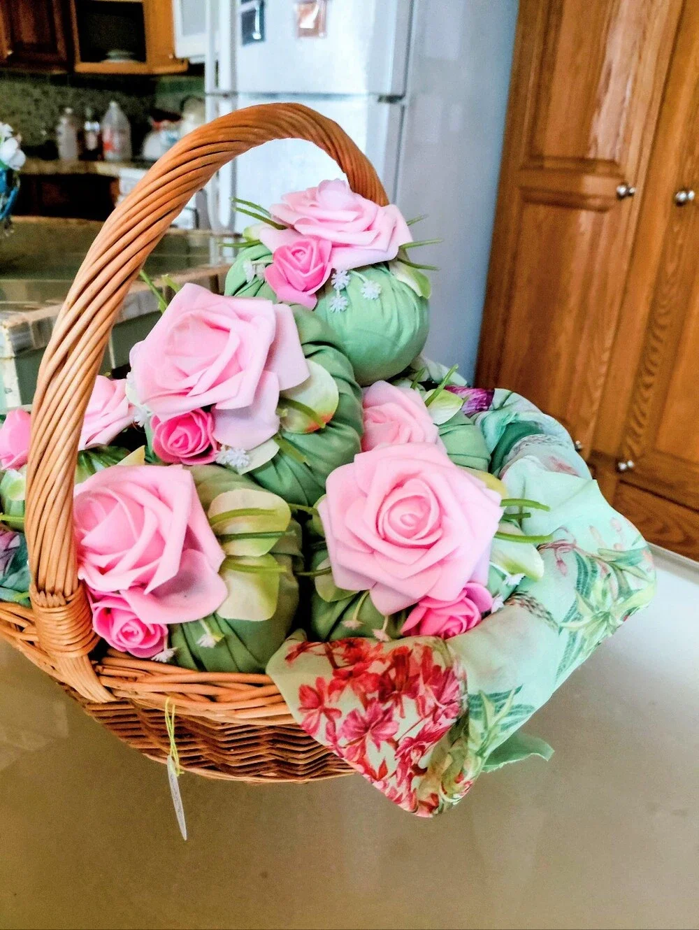 Large Beautiful Basket Of Handmade Decorative Pumpkins It's 36